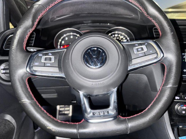 Used 2016 Volkswagen GTI Autobahn w/ Lighting Package (SEL) FWD image 16