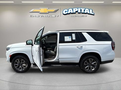 Used 2023 Chevrolet Tahoe Z71 w/ Luxury Package AWD/4WD image 9
