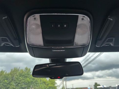 Used 2017 Dodge Charger SXT w/ Navigation & Travel Group RWD image 30