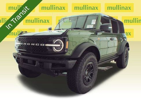 Certified 2025 Ford Bronco Badlands AWD/4WD image 1
