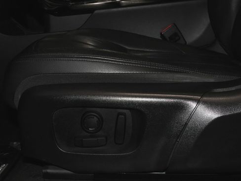 Used 2023 Land Rover Range Rover Evoque R-Dynamic S image 19