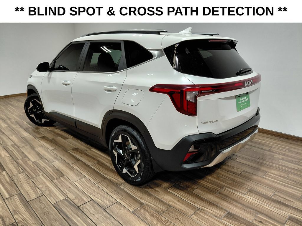 Used 2024 Kia Seltos EX AWD/4WD image 11