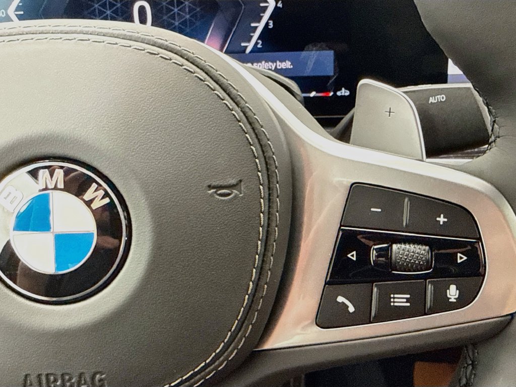 New 2027 BMW X6 xDrive40i w/ Climate Comfort Package AWD/4WD image 12