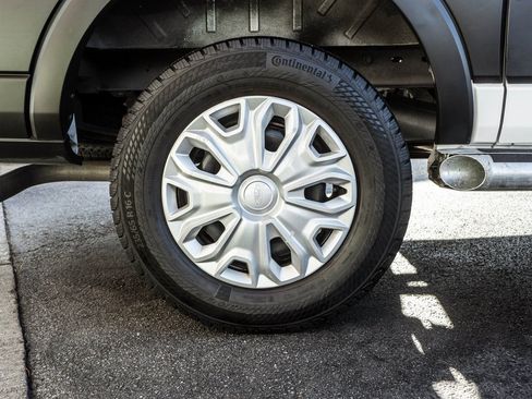 Used 2023 Ford Transit 250 Low Roof w/ Exterior Upgrade Package image 31