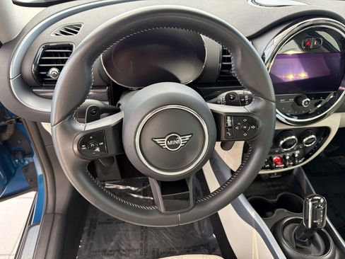 Used 2024 MINI Cooper Clubman S w/ Signature Upholstery Package FWD image 11