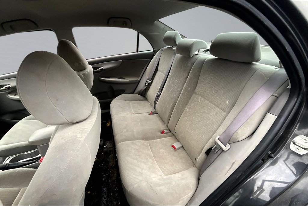 Used 2010 Toyota Corolla LE FWD image 22