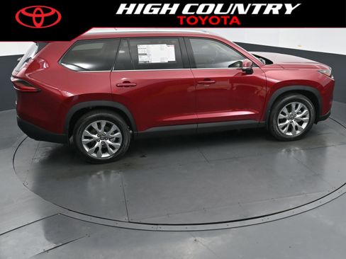 New 2026 Toyota Grand Highlander Limited image 32