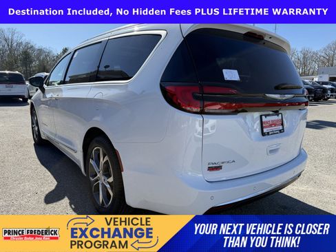 New 2026 Chrysler Pacifica Pinnacle FWD image 5