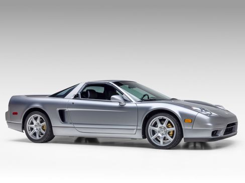 Used 2004 Acura NSX T image 13