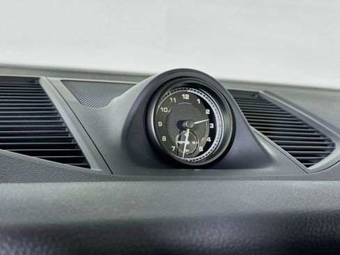 Certified 2026 Porsche Macan AWD/4WD image 23