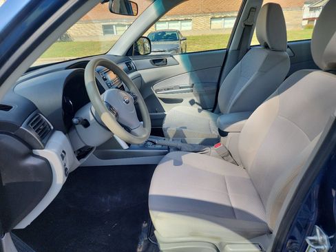 Used 2013 Subaru Forester 2.5X image 9