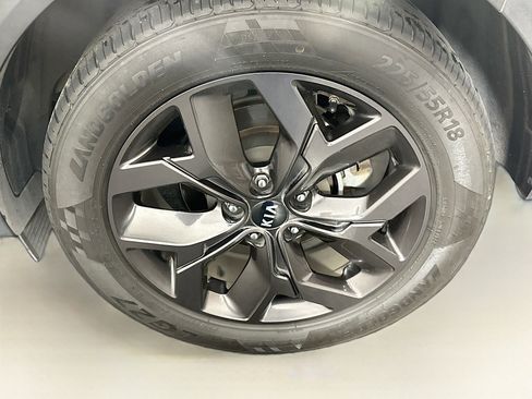 Used 2020 Kia Sportage S image 11