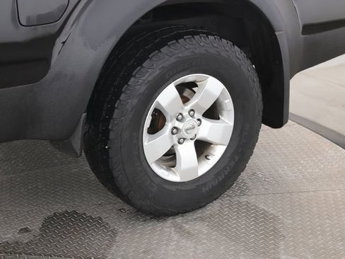 Used 2013 Nissan Frontier SV w/ SV Value Truck Pkg image 14