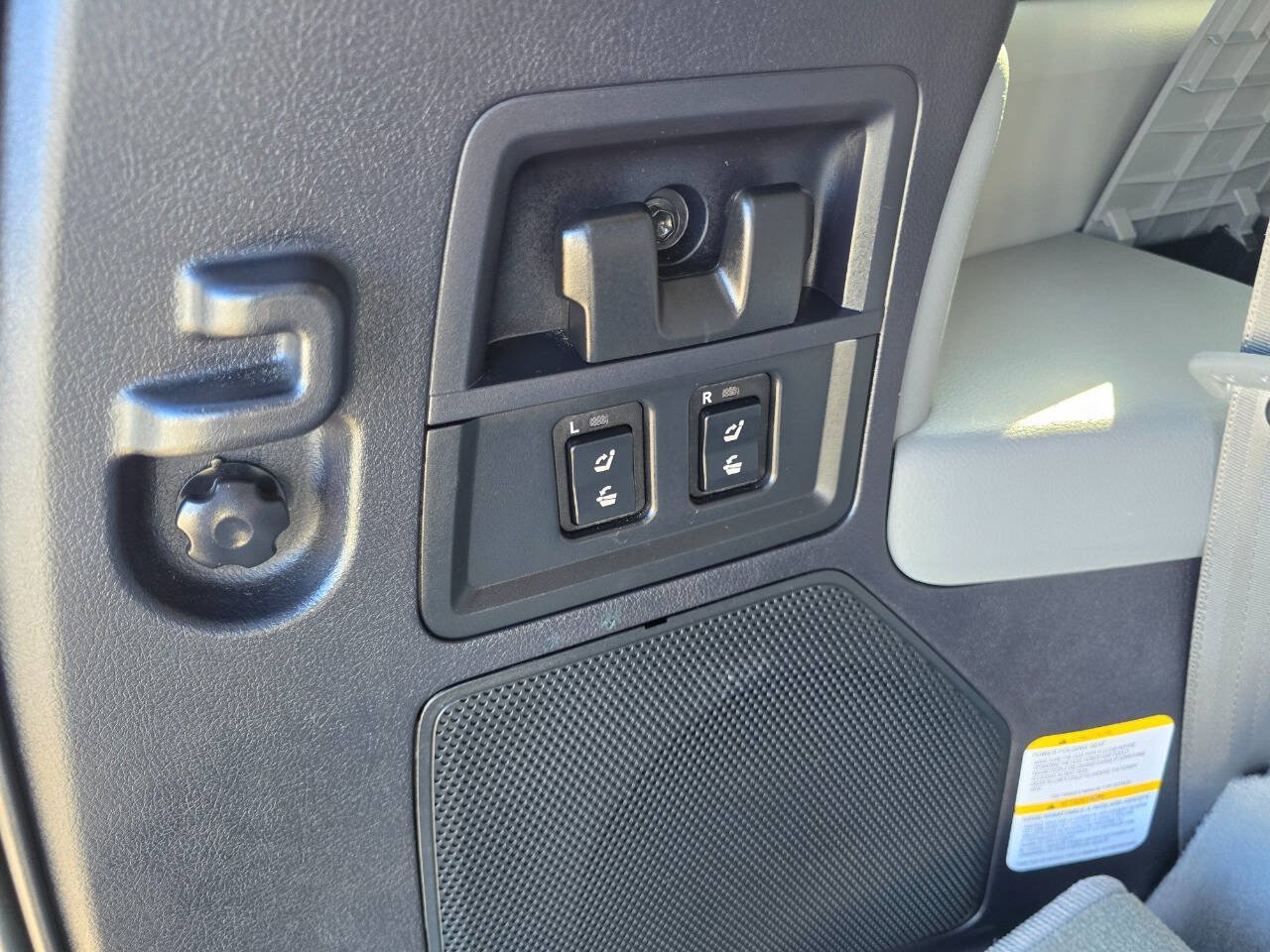 Used 2020 Toyota Sequoia Limited w/ Safety & Convenience Package AWD/4WD image 28