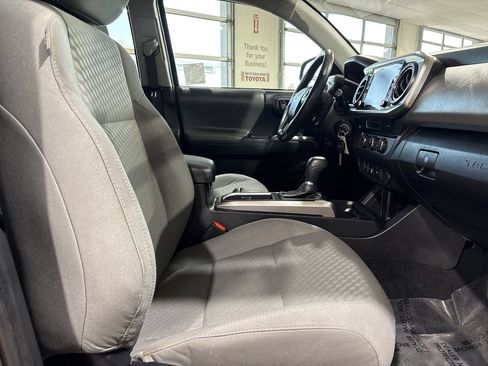 Certified 2021 Toyota Tacoma SR5 RWD image 25