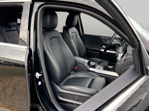 Used 2020 Mercedes-Benz GLB 250 image 9