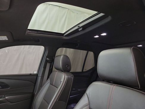Certified 2022 Chevrolet Traverse RS w/ LPO, Floor Liner Package image 9