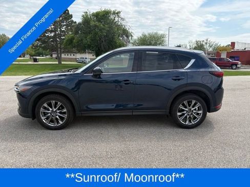 Used 2020 MAZDA CX-5 Signature AWD/4WD image 3