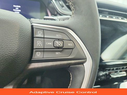 Used 2023 Jeep Grand Cherokee 4WD 4xe w/ Luxury Tech Group II image 39