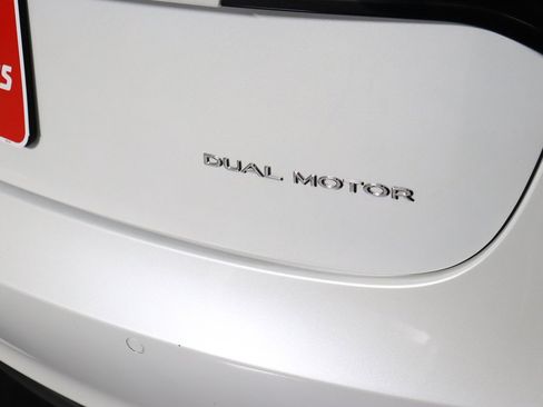 Used 2023 Tesla Model 3 Standard Range image 59