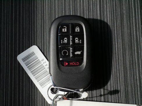 Certified 2026 Honda Odyssey Touring image 32