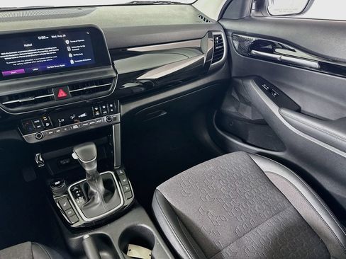 Used 2025 Kia Seltos S AWD/4WD image 23