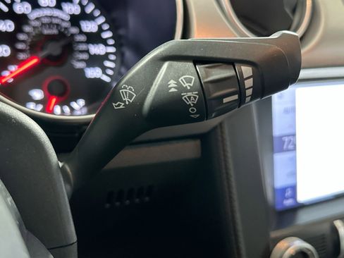 Used 2022 Ford Mustang Premium image 22