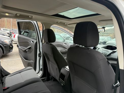 Used 2015 Ford Escape SE image 15