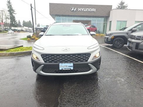 Used 2023 Hyundai Kona SEL w/ Cargo Package image 4