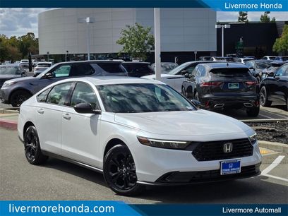 New 2025 Honda Accord SE