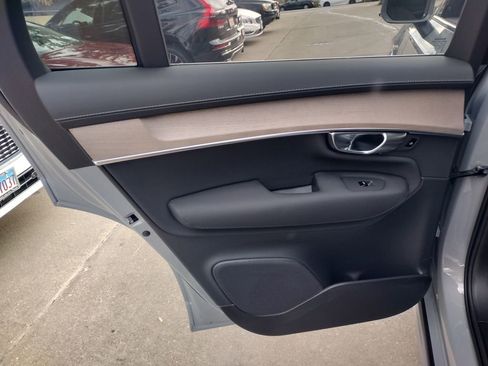 New 2026 Volvo XC90 B6 Plus w/ Protection Package Premier image 16