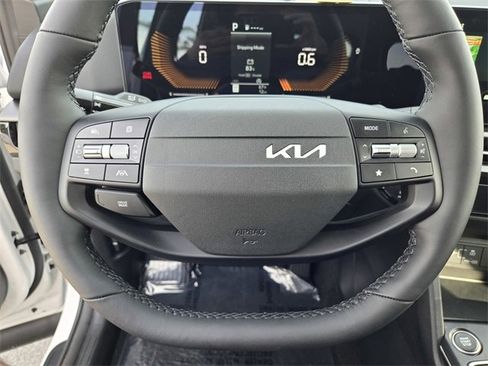 New 2026 Kia Sportage LX image 21