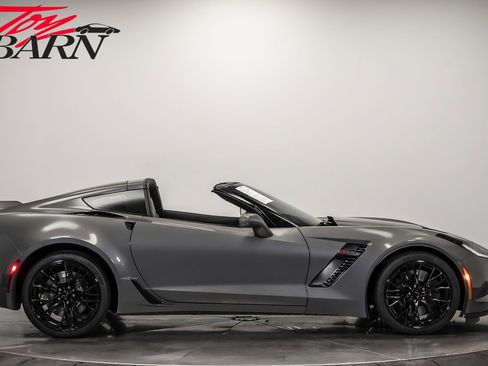 Used 2016 Chevrolet Corvette Z06 w/ 3LZ Preferred Equipment Group image 6