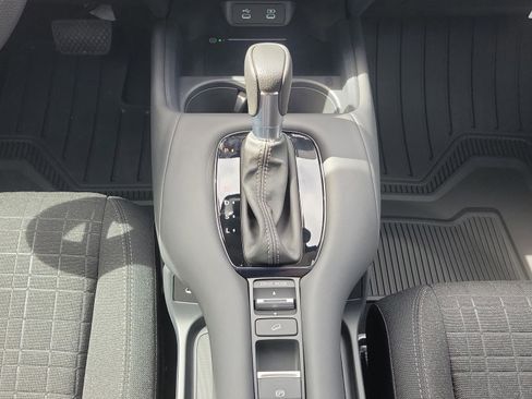New 2026 Honda HR-V LX image 15