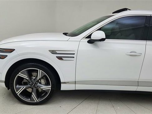 Used 2025 Genesis GV80 3.5T Prestige image 9