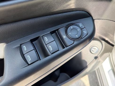 Used 2025 Buick Envista Avenir FWD image 18