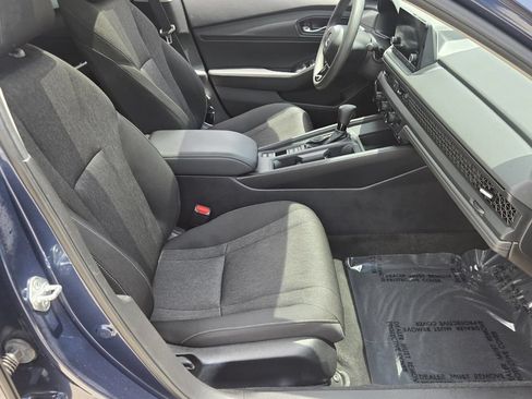 Certified 2023 Honda Accord EX image 15