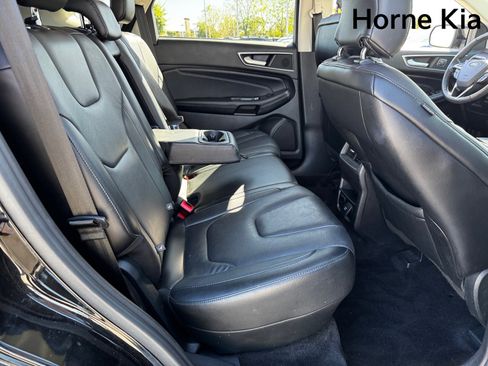 Used 2016 Ford Edge Titanium w/ Technology Package image 28