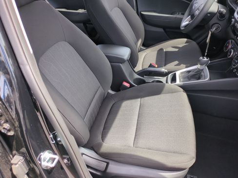 Used 2026 Hyundai Venue SE FWD image 30
