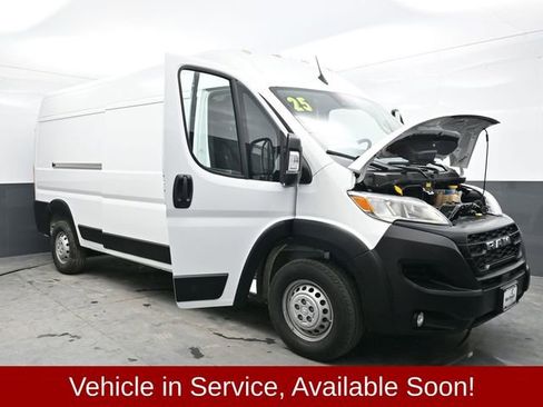 Used 2025 RAM ProMaster 2500 w/ Convenience Group image 38