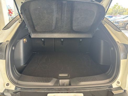 Used 2025 Buick Envista Sport Touring image 31