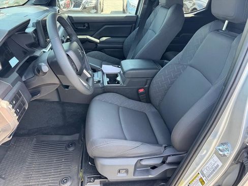 Certified 2025 Toyota Tacoma SR5 AWD/4WD image 12