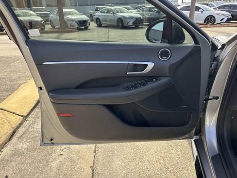 Used 2022 Hyundai Sonata SEL Plus image 11