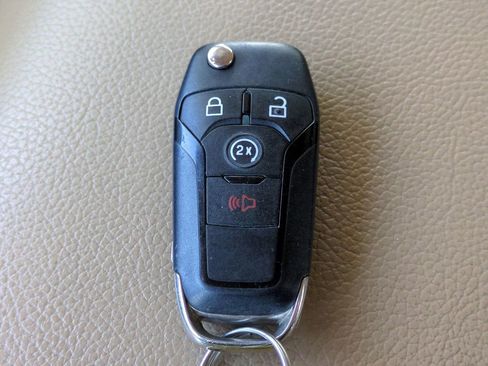 Used 2022 Ford F350 Lariat w/ Lariat Value Package image 26