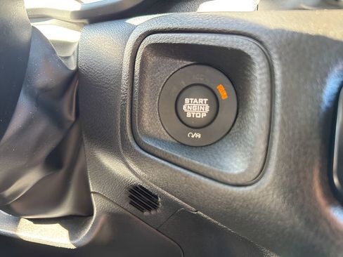 Used 2024 Jeep Wrangler Unlimited w/ Convenience Group image 20