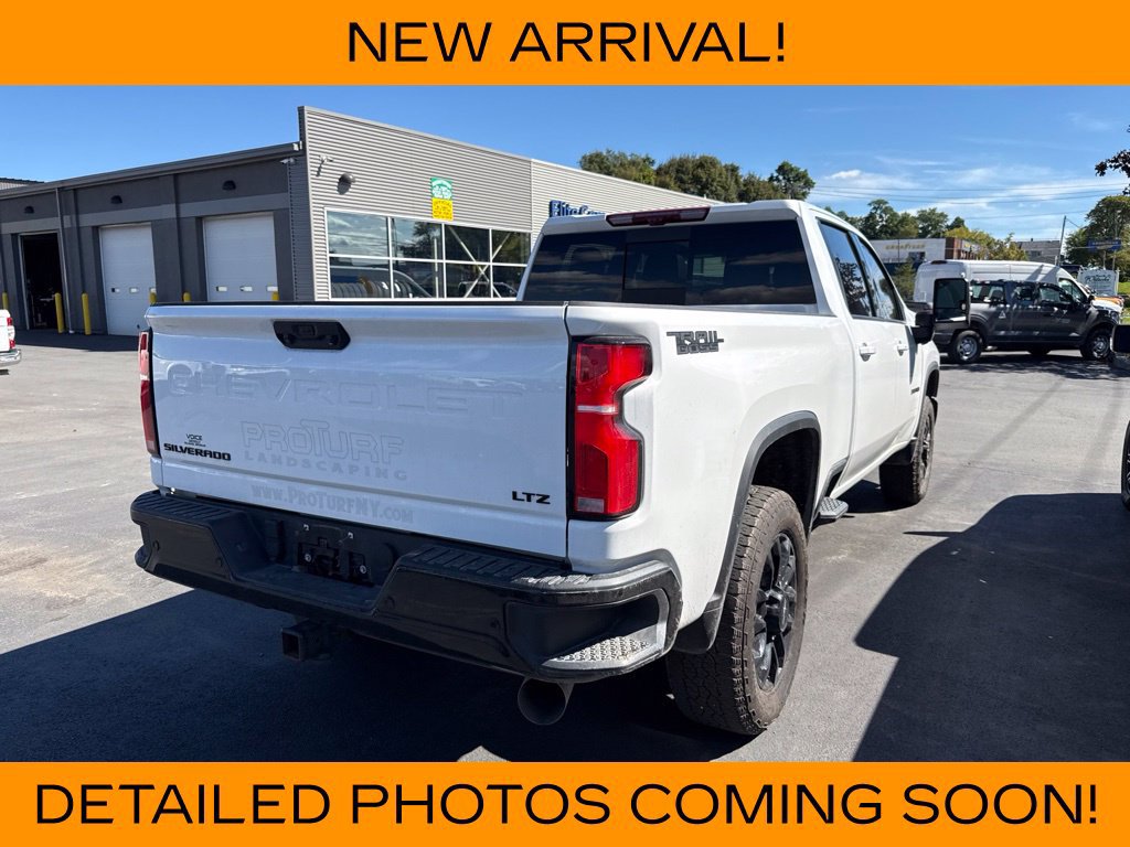 Used 2025 Chevrolet Silverado 3500 LTZ w/ LTZ Plus Package AWD/4WD image 4