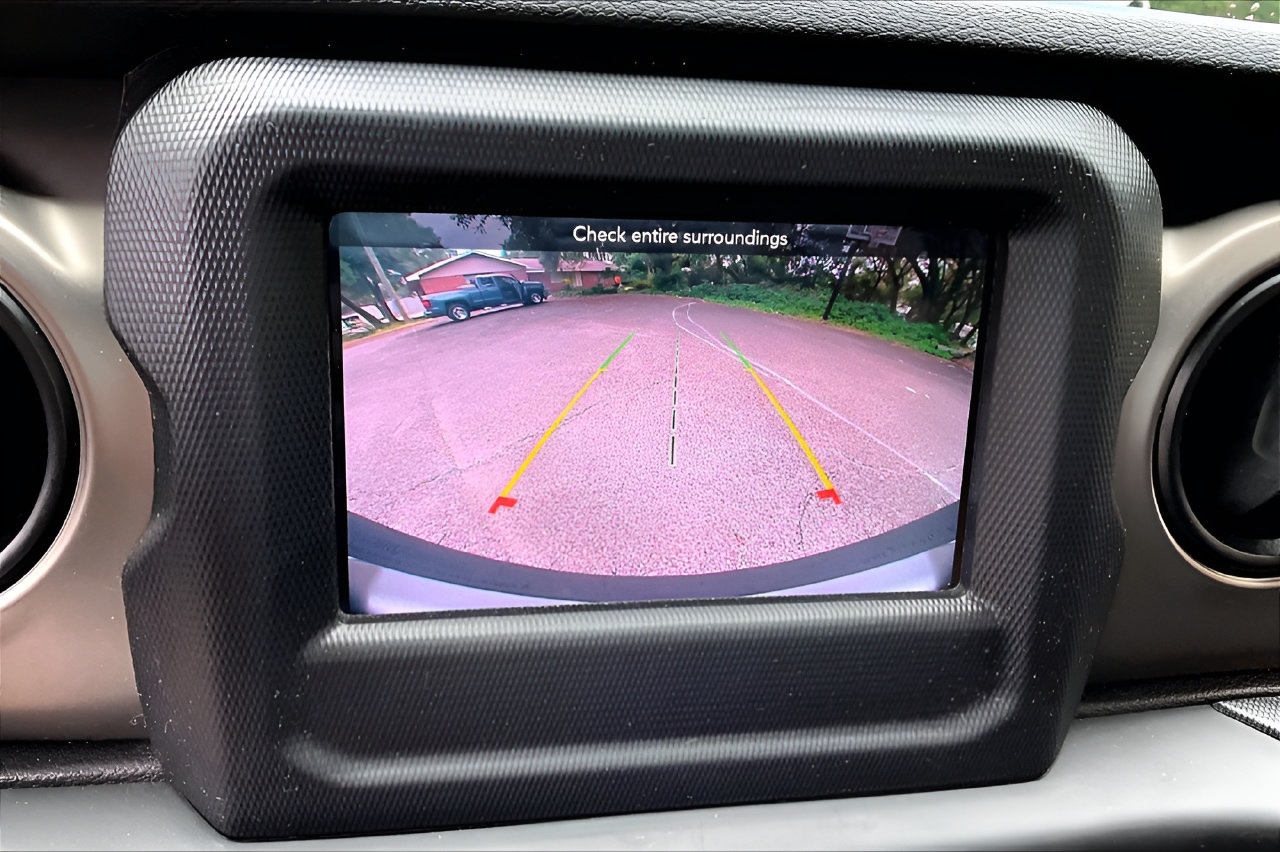 Used 2021 Jeep Wrangler Unlimited Sport AWD/4WD image 13