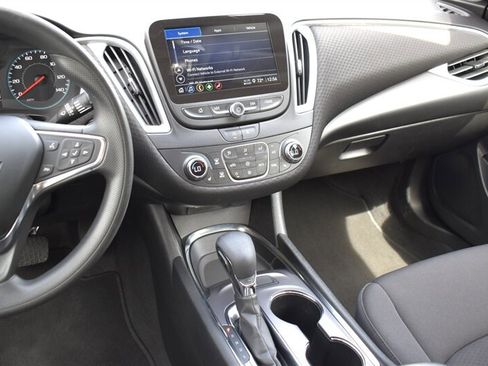 Used 2023 Chevrolet Malibu LT FWD image 19