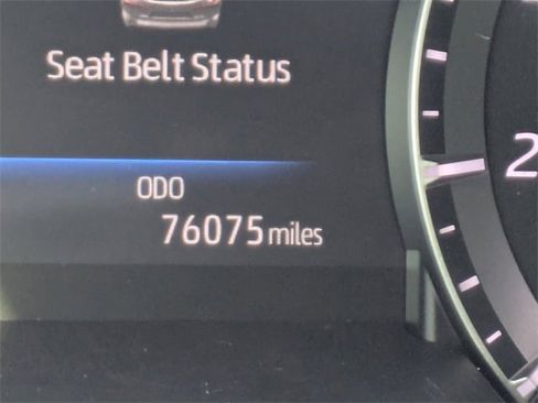 Used 2021 Toyota Highlander XLE image 36