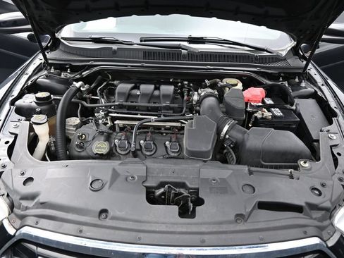 Used 2015 Ford Taurus SEL FWD image 25